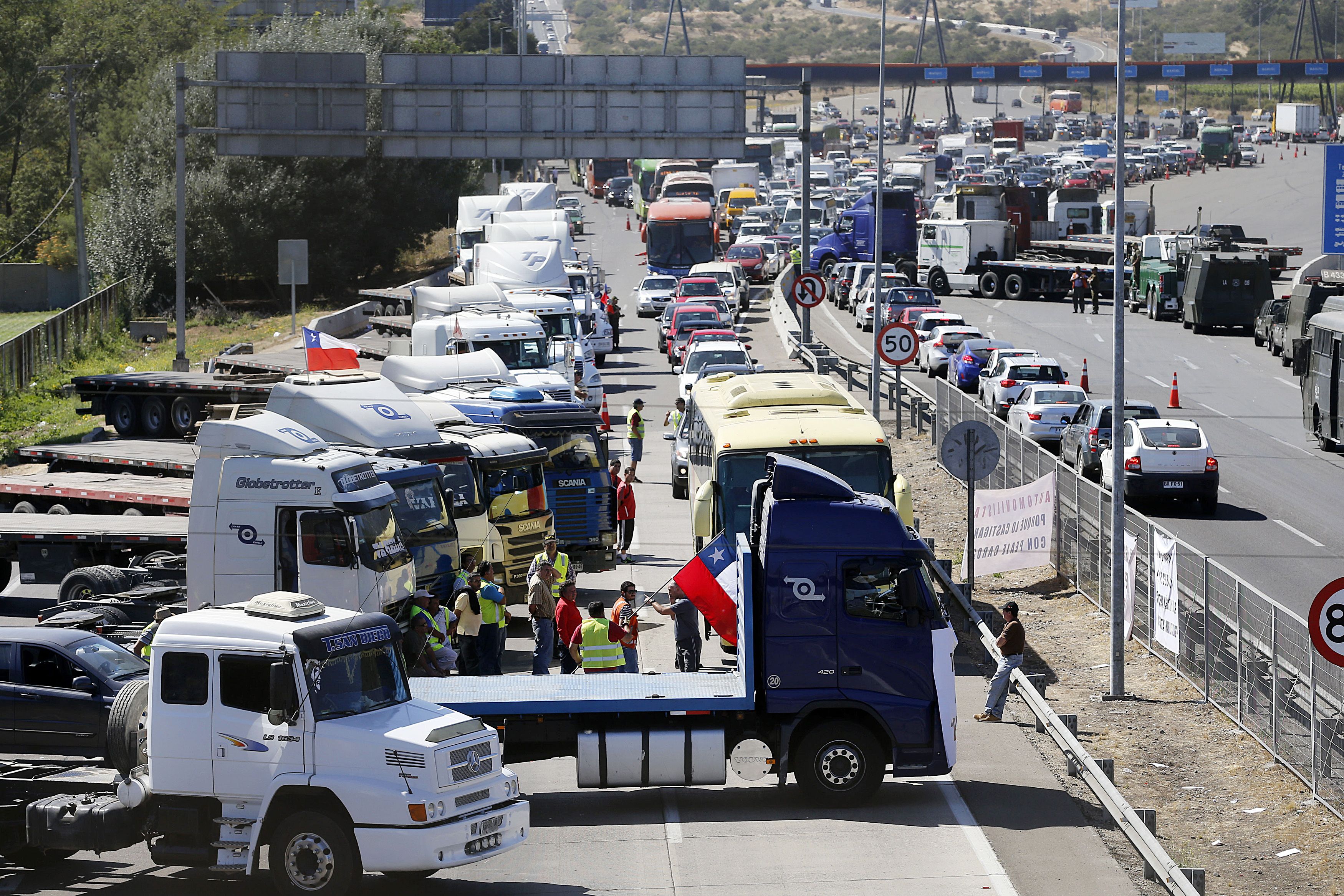 Camioneros del sur confirman paro: "No trasladaremos ni un kilo de azúcar"