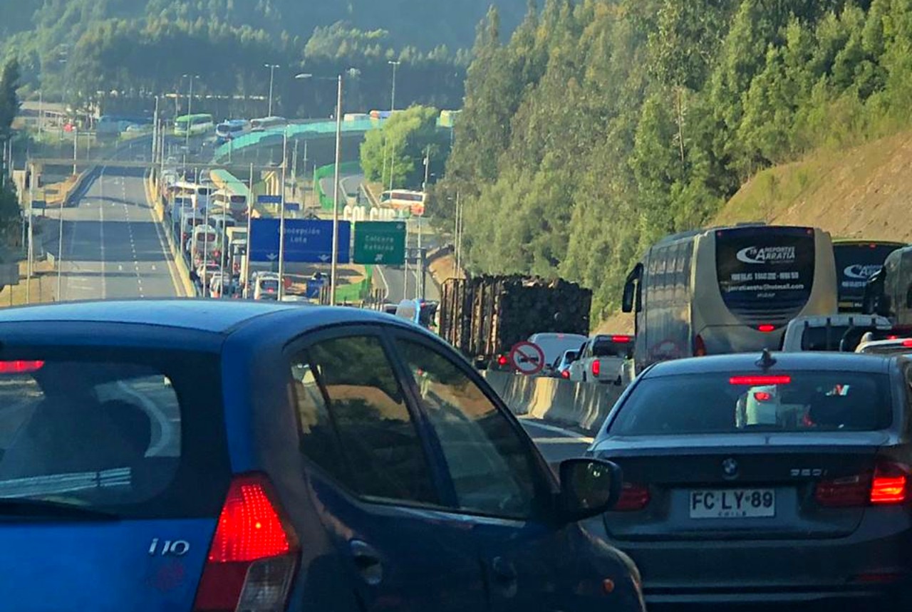 Fijaron plazo para grabar la patente en vidrios y espejos laterales de todos vehículos en Chile