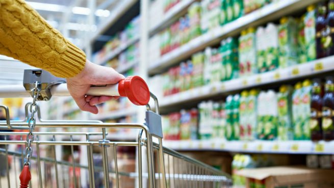 Sernac comparó precios de canasta dieciochera en supermercados de cadena y determinó cual es mas barato y mas caro
