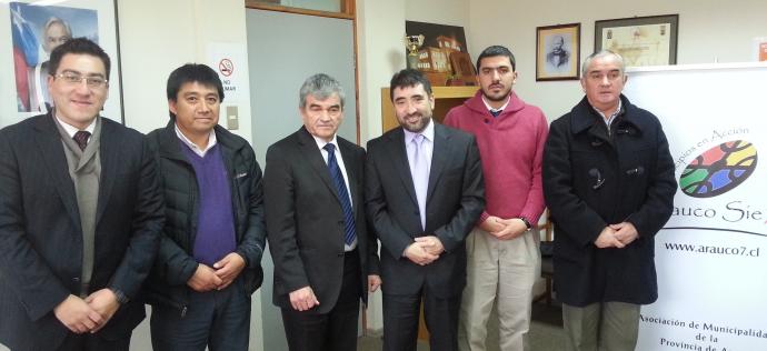 Alcaldes trabajan unidos para potenciar la provincia de Arauco