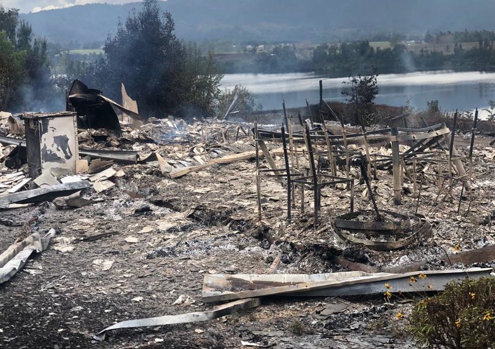 Nuevo ataque incendiario deja tres cabañas quemadas en Cañete