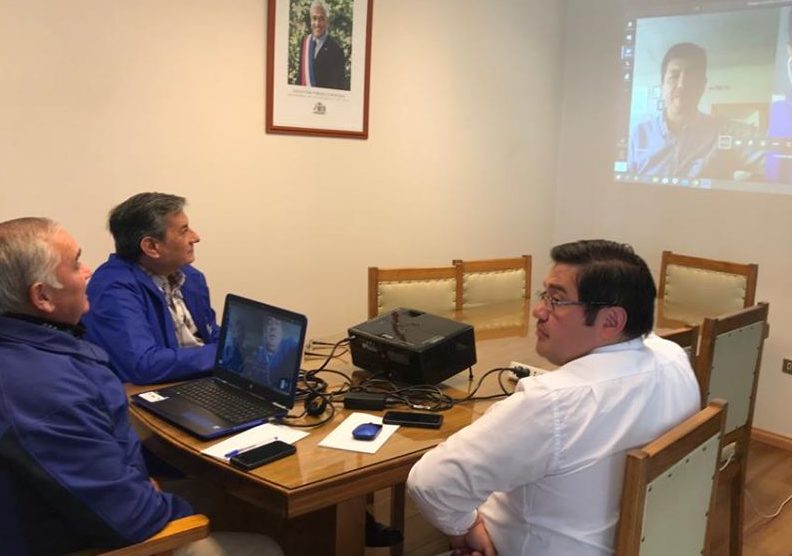 Teleconferencia sostuvo el Alcalde Luis Gengnagel y parte de su equipo, con representantes de empresa Arauco