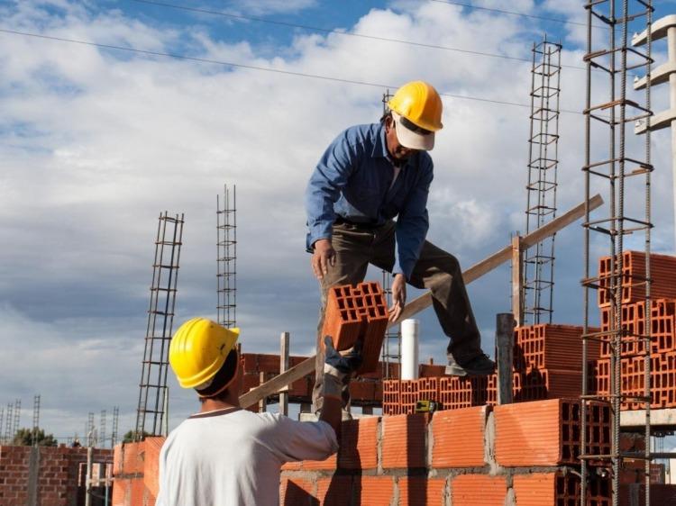 Acusan aumento excesivo de precios en materiales de construcción