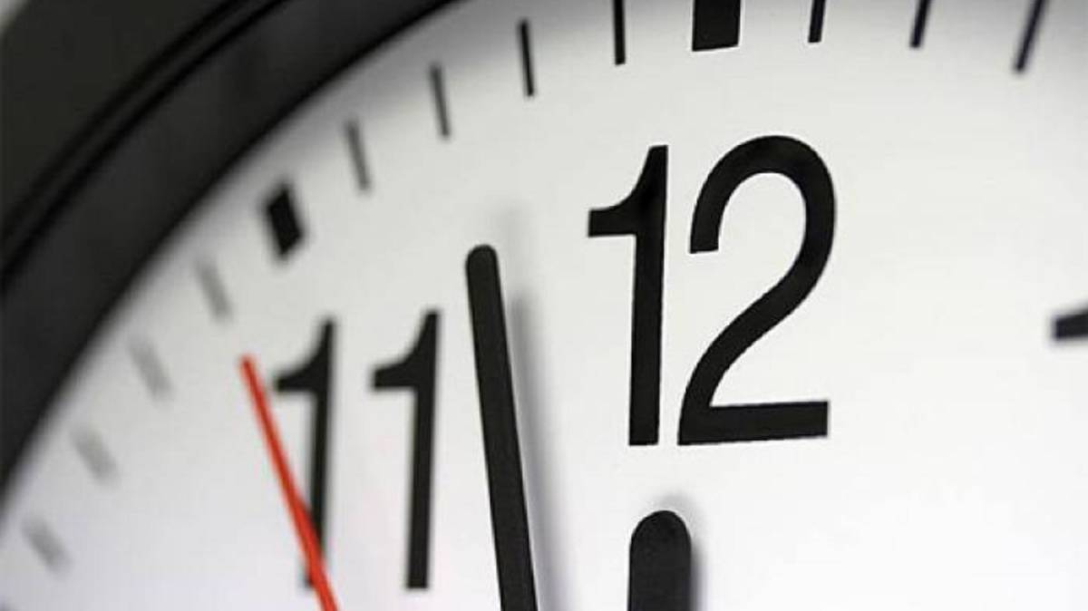 Cambio de planes: Gobierno aplaza cambio de hora en una semana